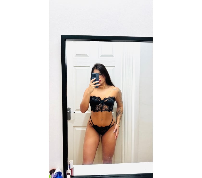 Escorts West Midlands Birmingham - Photos for Chloe Brazilian Girl 🔥🇧🇷 all natural 💖
