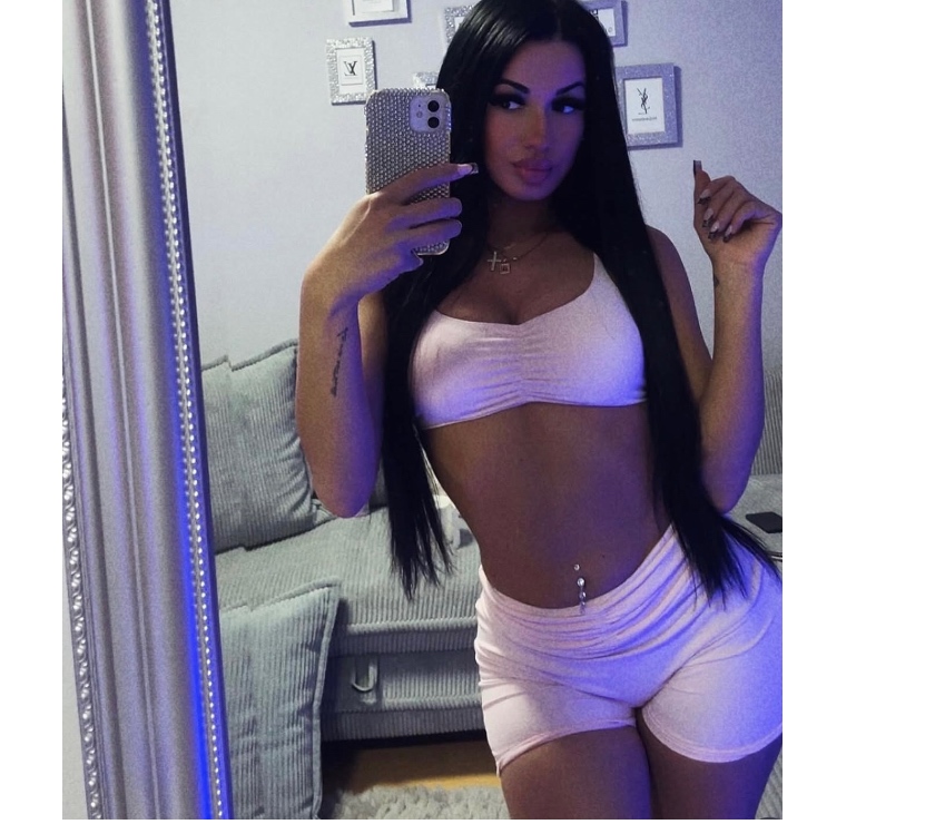 Escorts Essex Harlow - Photos for WET RUBY💦 NEW IN TOWN! PIC 💯 BeST OWO