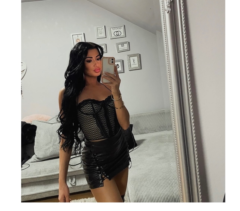 Escorts Essex Harlow - Photos for WET RUBY💦 NEW IN TOWN! PIC 💯 BeST OWO