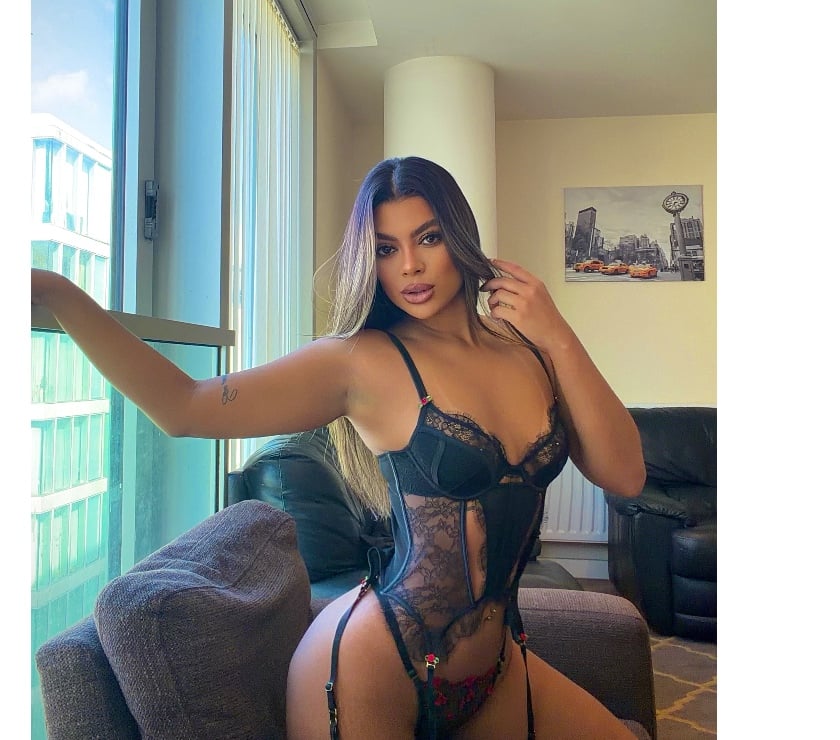 Alice 🍑🔥 BIG BOTTY BRAZILIAN 🇧🇷