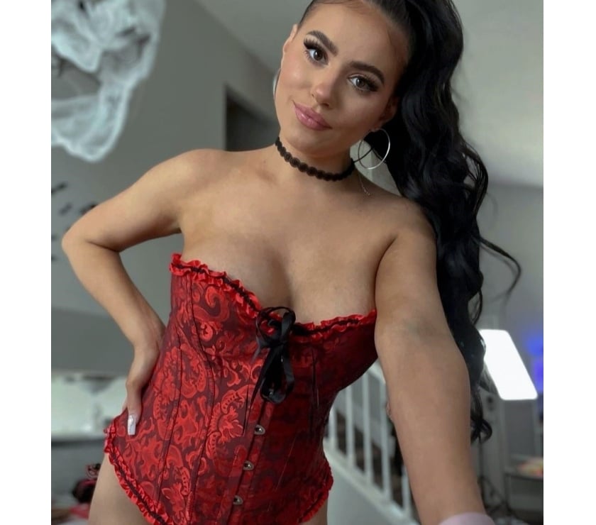 Escorts East London Bethnal Green - East London - Photos for 🍒50£ BELLA🍒 GFE | PARTY | BEST OWO🔥