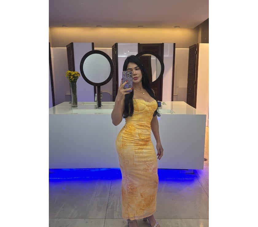 Llanelli - Carmarthenshire - Wales — Dina Rios 🔥Latina Beautiful and Sensual
