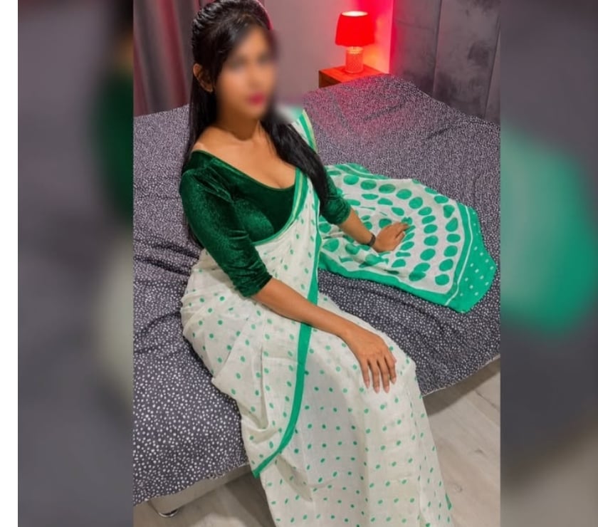 Escorts Nottinghamshire Nottingham - Photos for Lailla Tamil Chennai Indian girl new in Nottingham