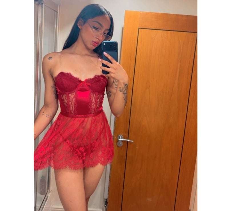 Escorts East London Pudding Mill Lane - DLR Station - East London - Photos for our New Latina SIZE MODEL- SOME EXTRAS ARE INCLUDED