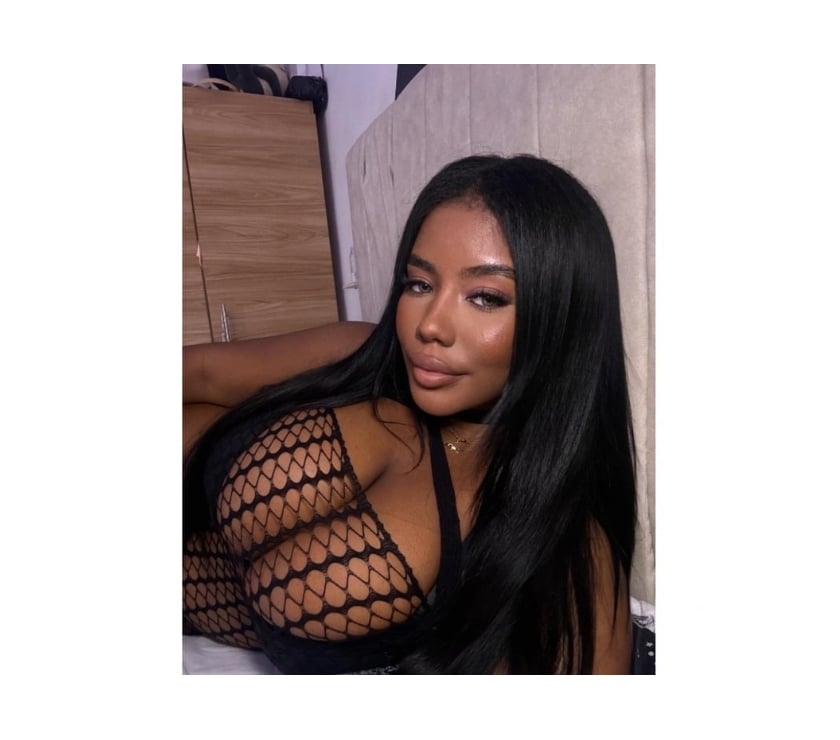 Escorts Derbyshire Derby - Photos for BRUNETTE GIRL IN YOUR AREA