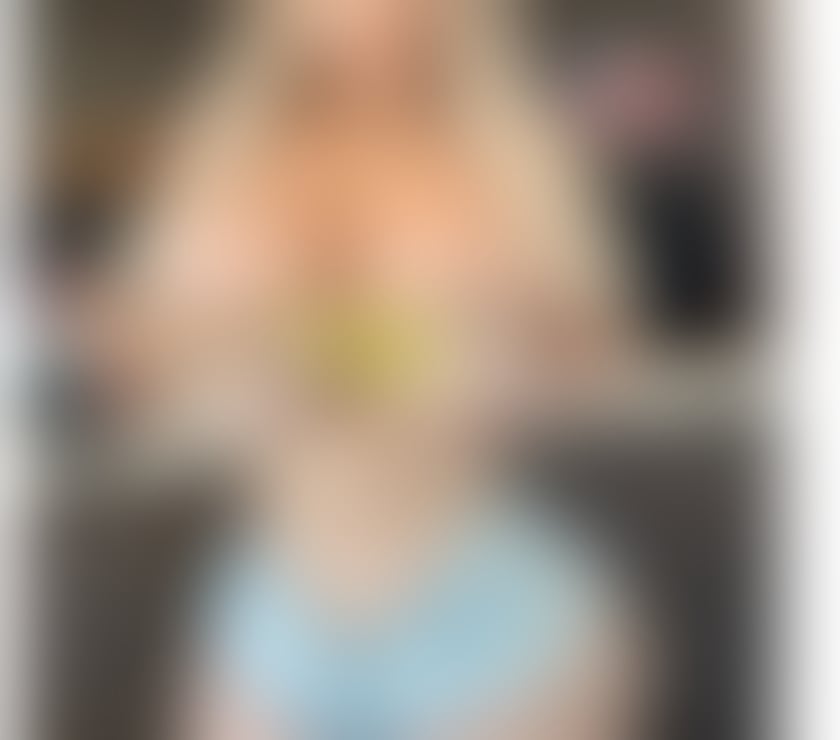 Escorts West Yorkshire Kirklees - Photos for 🍑🍒🍭GORGEUS HORNY Girl Naughty&PLAYFUL🍭🍒🍑