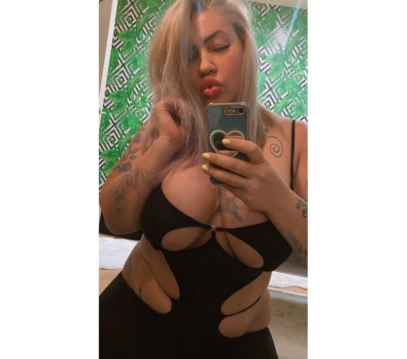 Escorts South West London Sutton - Photos for Epsom high street !! Curvy Maggi 🥰☝🏻✔️