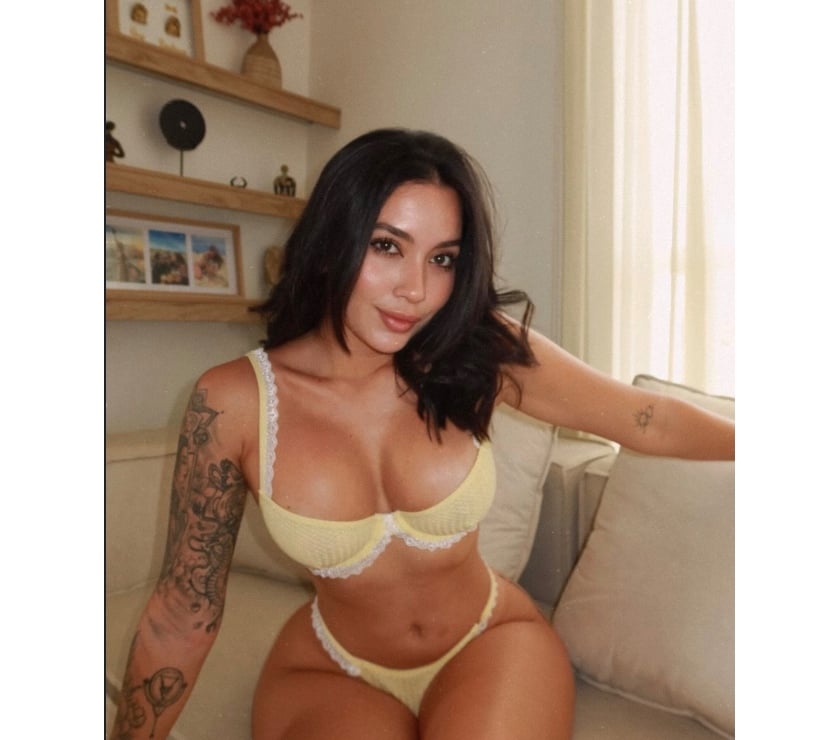 Escorts Norfolk King's Lynn and West Norfolk - Photos for Party Girl Mia 🩷🍑