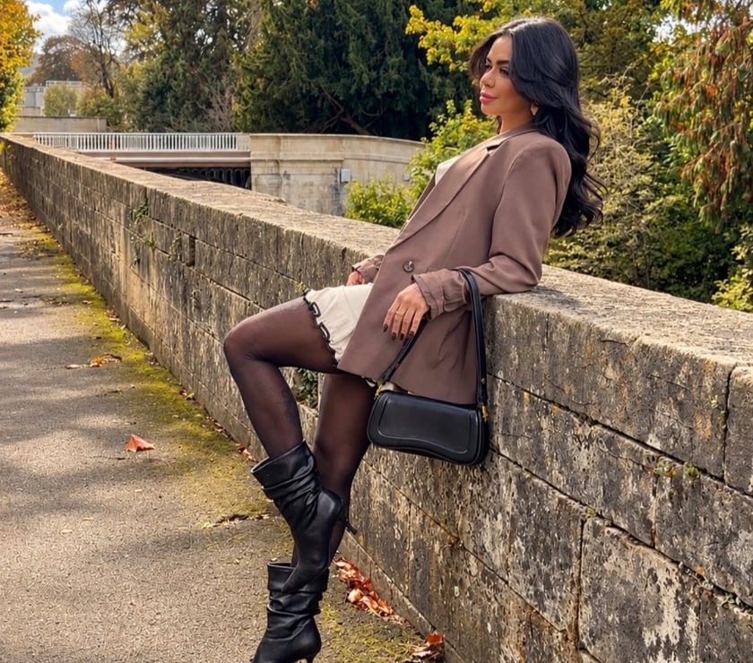 Brentwood Station - Brentwood — Anny Herrera Brasileira🇧🇷😍💖🥰