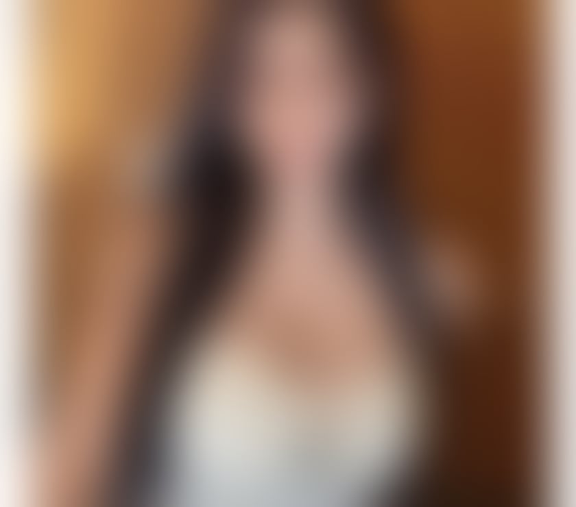 Asian Girl for Pleasant Company In B5