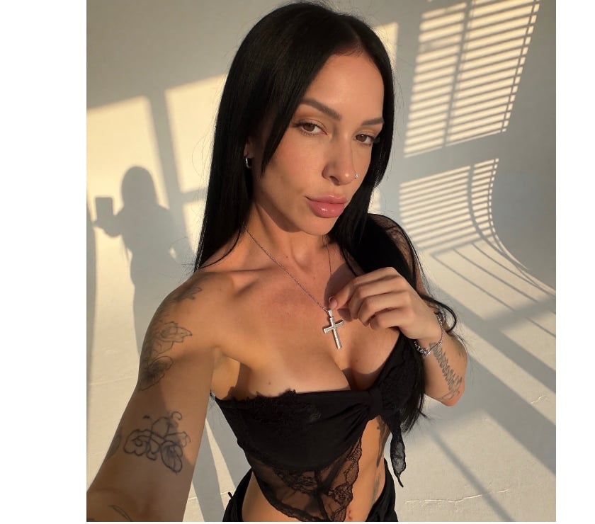 Wimbledon - South West London — BRUNETTE SLIM🔥