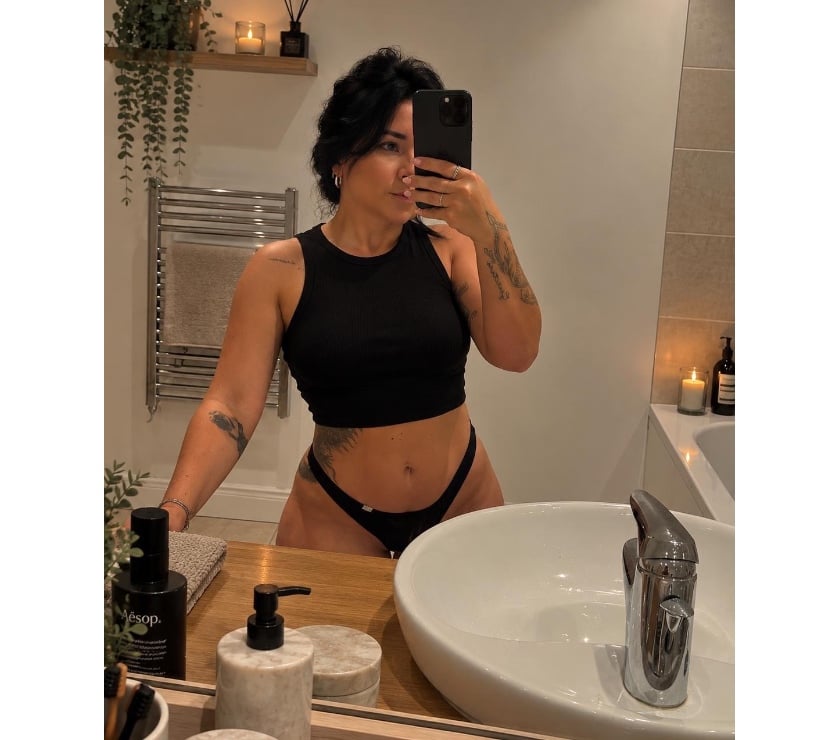 Escorts Kent Medway - Kent - Photos for lovely sexy hotty brazilian KAROL