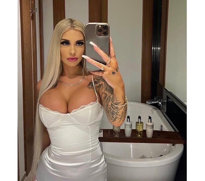 Escorts West London Acton Central Station - West London - Photos for 💯 REAL PIC 🔥 ATTRACTIVE GIRL FOR COMPANY 💋