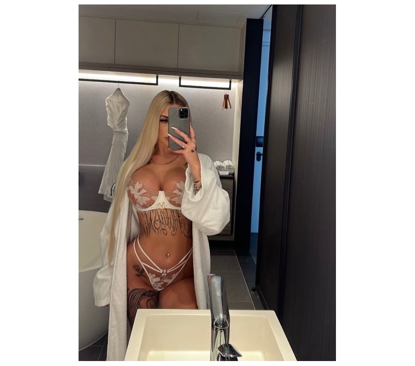 Escorts West London Acton Central Station - West London - Photos for 💯 REAL PIC 🔥 ATTRACTIVE GIRL FOR COMPANY 💋