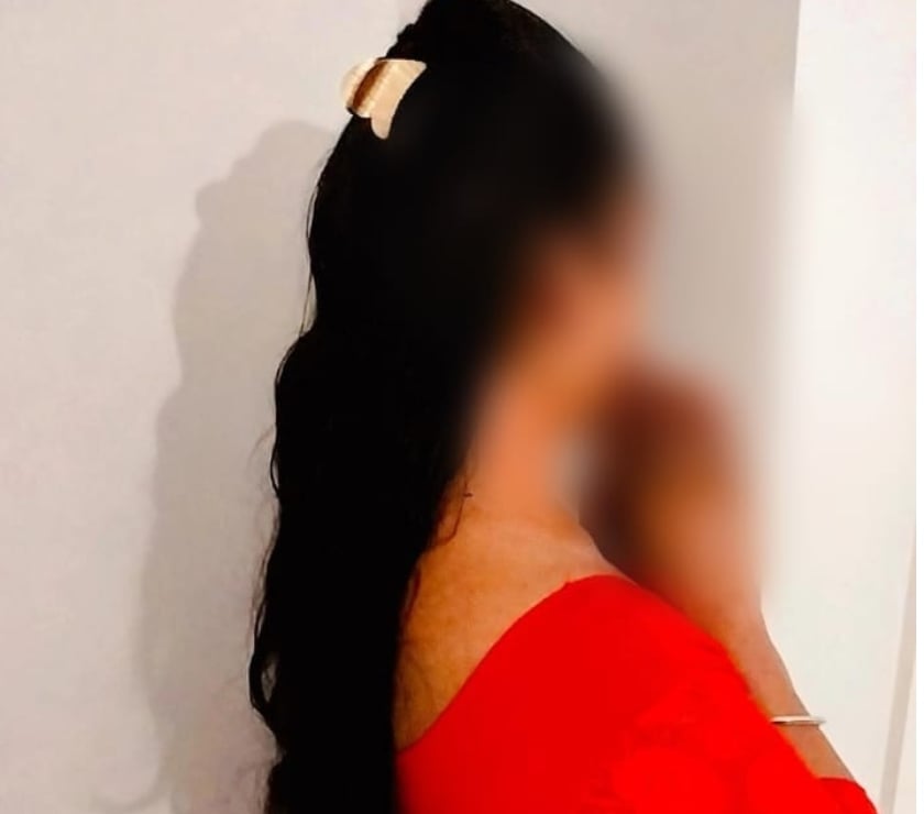 Escorts South East London Croydon - Photos for REENA SOUTH INDIAN GIRL NEW IN TOWN.