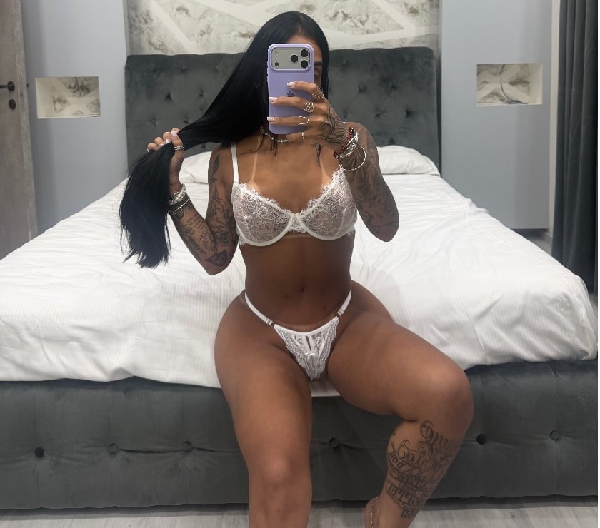 Escorts West Yorkshire Leeds - Photos for Mirella - Brazilian Sensation