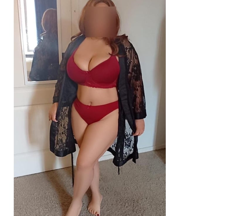 Batley - Kirklees — Samantha curvy girl 💕💕💕OWO, party girl