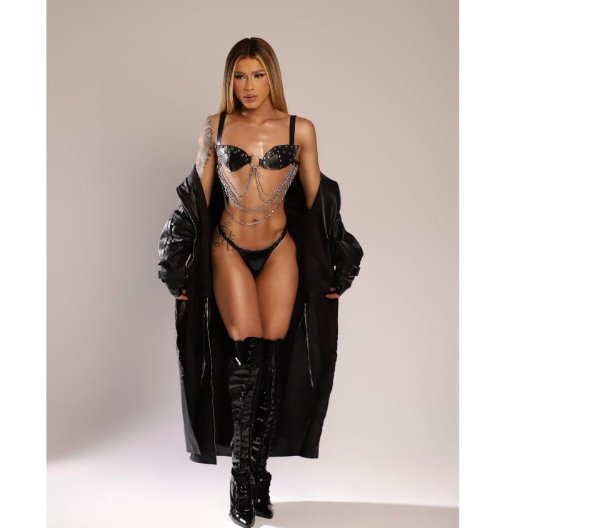 Trans Escorts Merseyside Liverpool - Photos for Elegance With a Wild Side