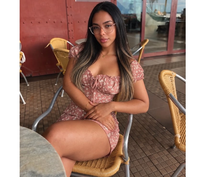 Escorts Cardiff Cardiff City Centre - Cardiff - Photos for Brazilian girl Aline 🇧🇷 Hot brunette without rushing