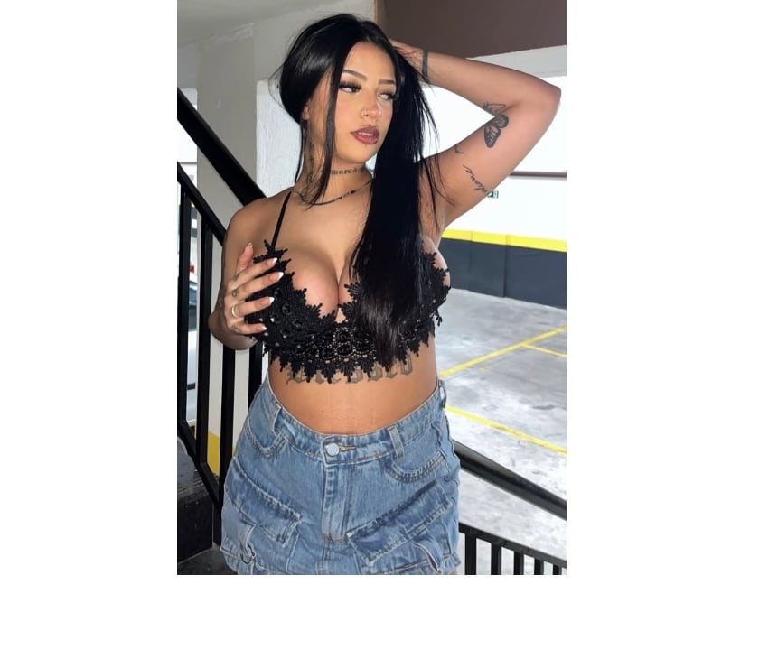 Escorts East London Walthamstow Central Station - East London - Photos for Camila Sexy Brunette Available in Walthamstow🫦