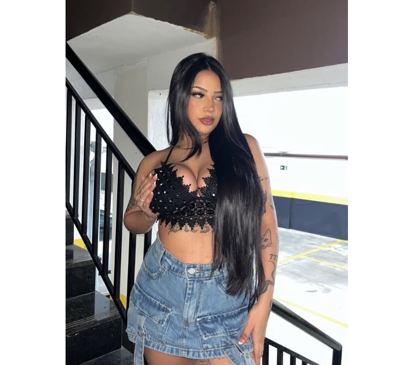 Walthamstow Central Station - East London — Camila Sexy Brunette Available in Walthamstow🫦