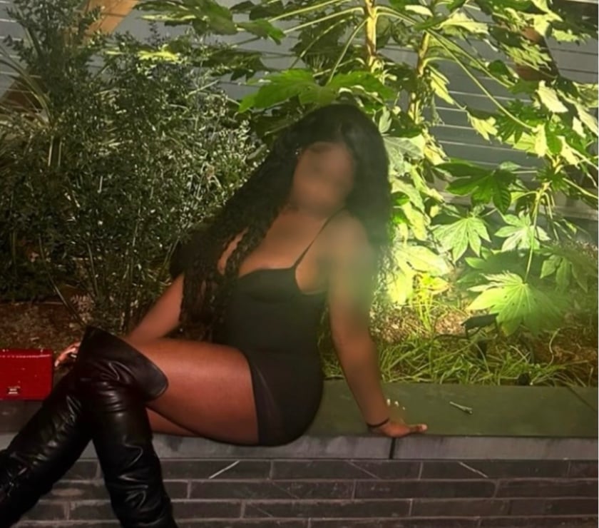Bermondsey - South East London — CHOCOLATE HAITIAN PARTY GIRL 🇭🇹