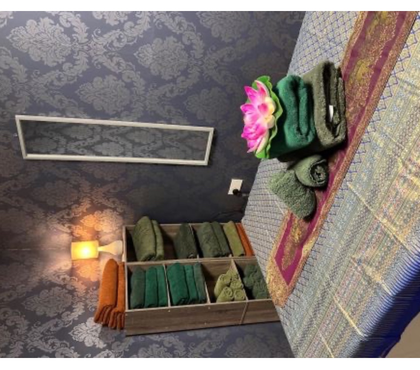 Warwick Town Centre - Warwick — Thai massage and waxing