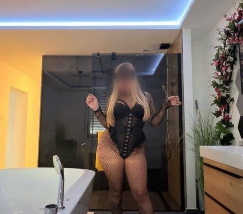 Escorts Lincolnshire Lincoln - Photos for Carisa new gril outcall&incall bdsm 🥰❤️😘