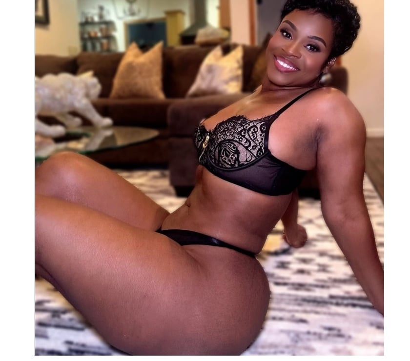 Escorts West Midlands Birmingham - Photos for 🇳🇬Curious About Mature? 🥵 Try Me 🔞