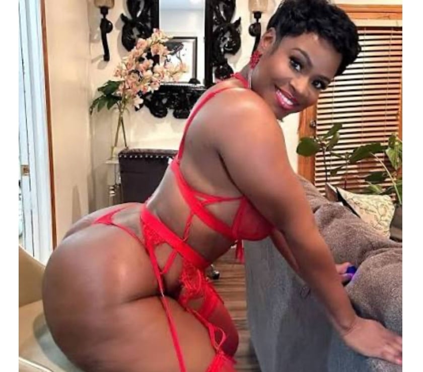 Escorts West Midlands Birmingham - Photos for 🇳🇬Curious About Mature? 🥵 Try Me 🔞