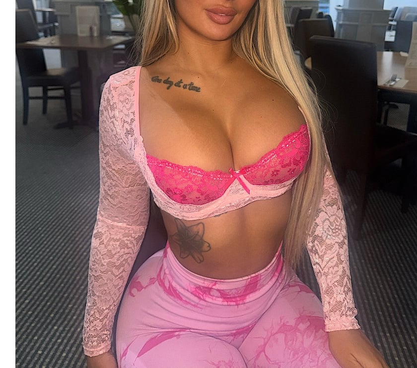 Durham - County Durham — Spicy British babe