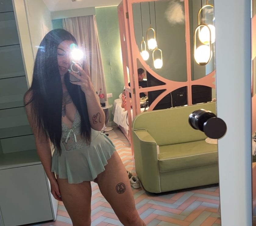 Adult Entertainment Greater Manchester Manchester - Photos for Tall, tattoo princess ready to play