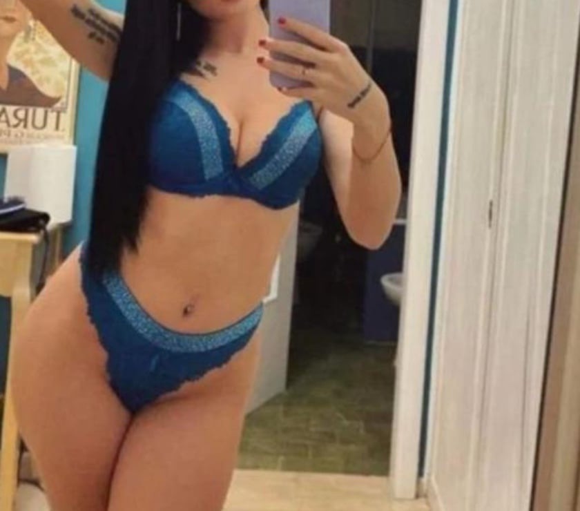 Oldham Town Centre - Oldham — Real pic—-HORNY GIRL‼️BEST OWO🔞HOT GIRL ✅