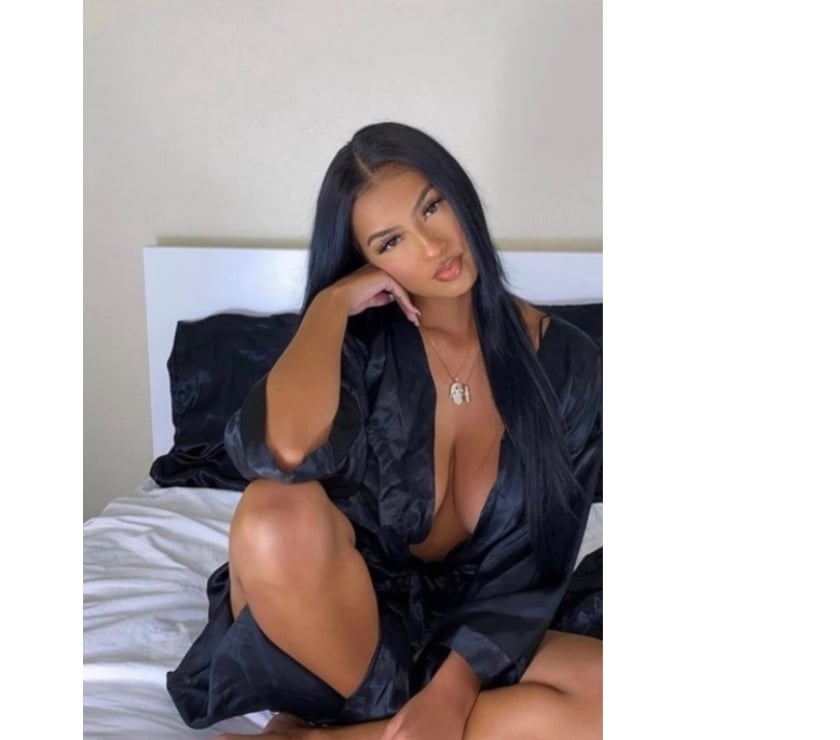 Bradford City Centre - Bradford — CAROLA H@T GIRL IN CITY CENTER BEST SERVICE AND VERY CLEAN