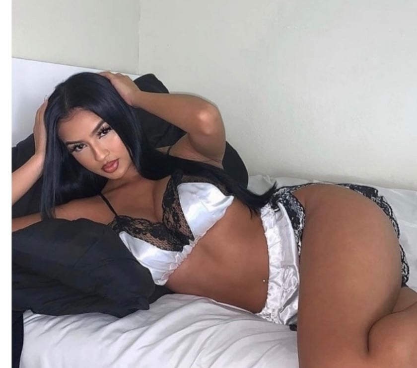 Escorts West Yorkshire Bradford - Photos for CAROLA H@T GIRL IN CITY CENTER BEST SERVICE AND VERY CLEAN