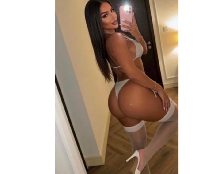 Escorts East London Havering - Photos for Brazilian 💯real pics 📸Very hot🔥