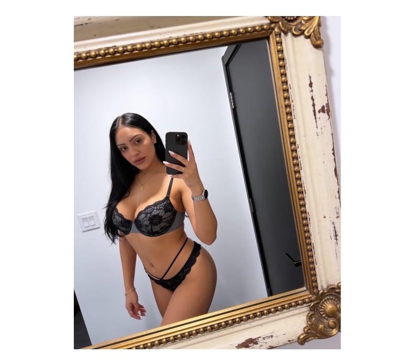 Escorts Nottinghamshire Nottingham - Photos for lAIS PETITE 🇨🇴 New in town 🔥