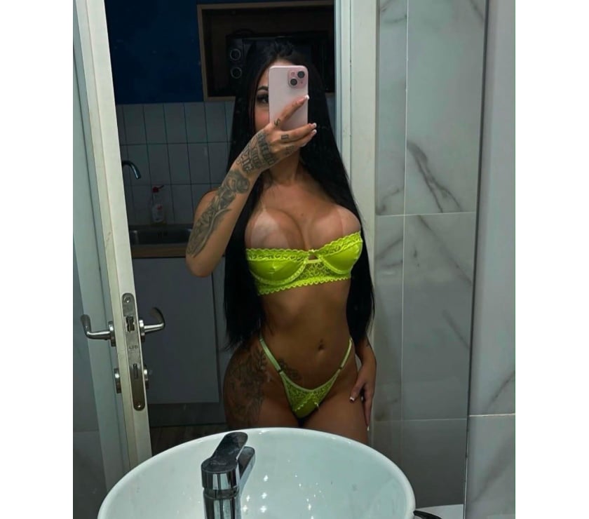 Escorts South East London Camberwell - South East London - Photos for NEW GIRL✨LATINA BRUNETTE👅GOOD SKILLS💯PARTY