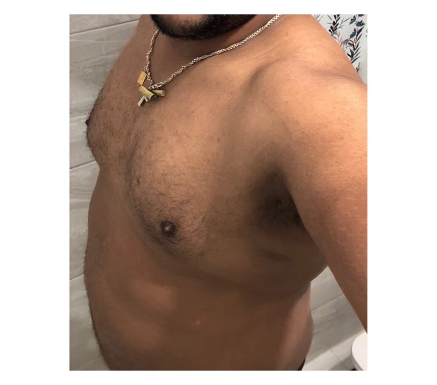 Escorts North Northamptonshire Wellingborough - North Northamptonshire - Photos for Warm, Genuine Big Guy – Relaxed & Attentive Companion