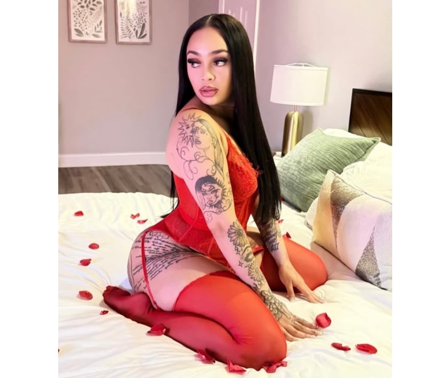 🔥🥳TATTO GIRL🔥😈VICKY PARTY GIRL🔥🌟