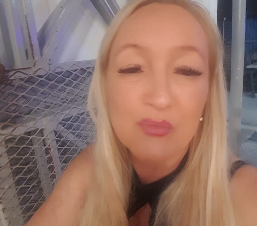 Escorts Leicestershire Leicester - Photos for SEXY ENGLISH MILF LAUREN