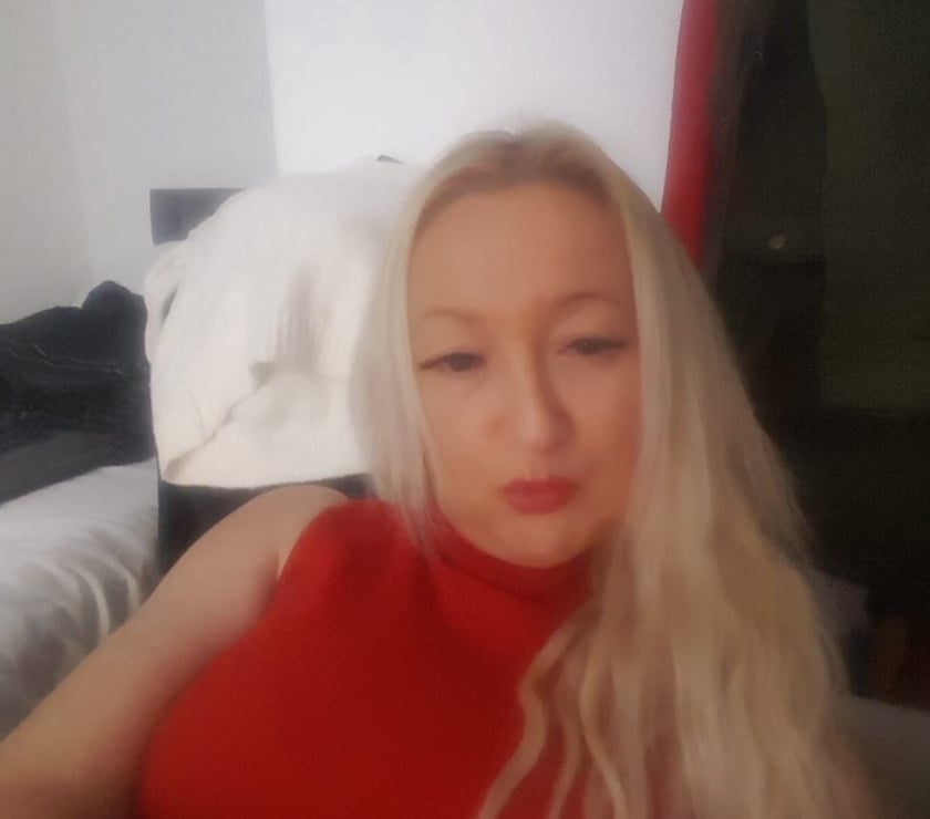 Escorts Leicestershire Leicester - Photos for SEXY ENGLISH MILF LAUREN