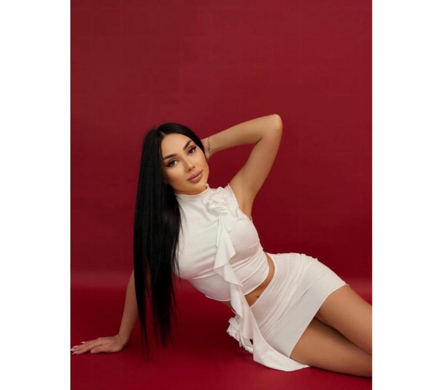 Escorts Oxfordshire Oxford - Photos for TINY 💦 HOT CURVY PARTY-GIRL❤️OUTCALL TOYS🍭