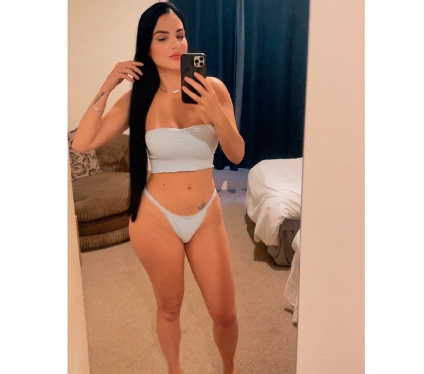 Escorts Glasgow Giffnock - Glasgow - Photos for NEW SAMIRA LATINA🍑🇧🇷🥳🥂🍸📞☎️