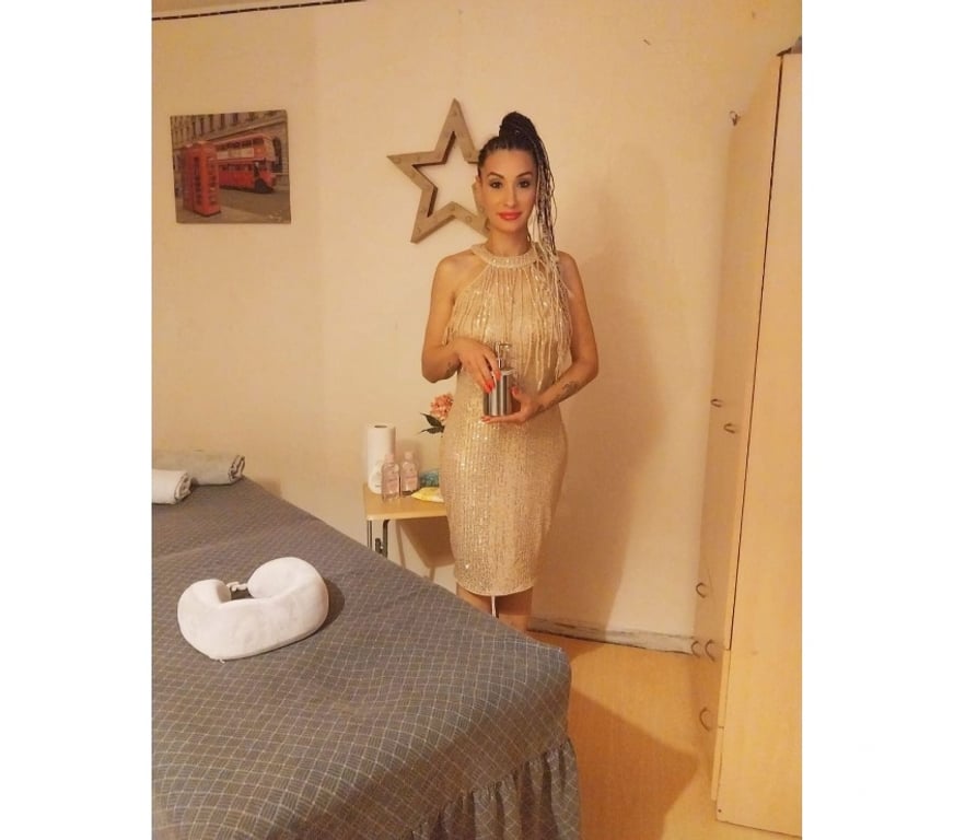 Escorts West Yorkshire Leeds - Photos for 🔥 Body to body massage by Alexa🔥