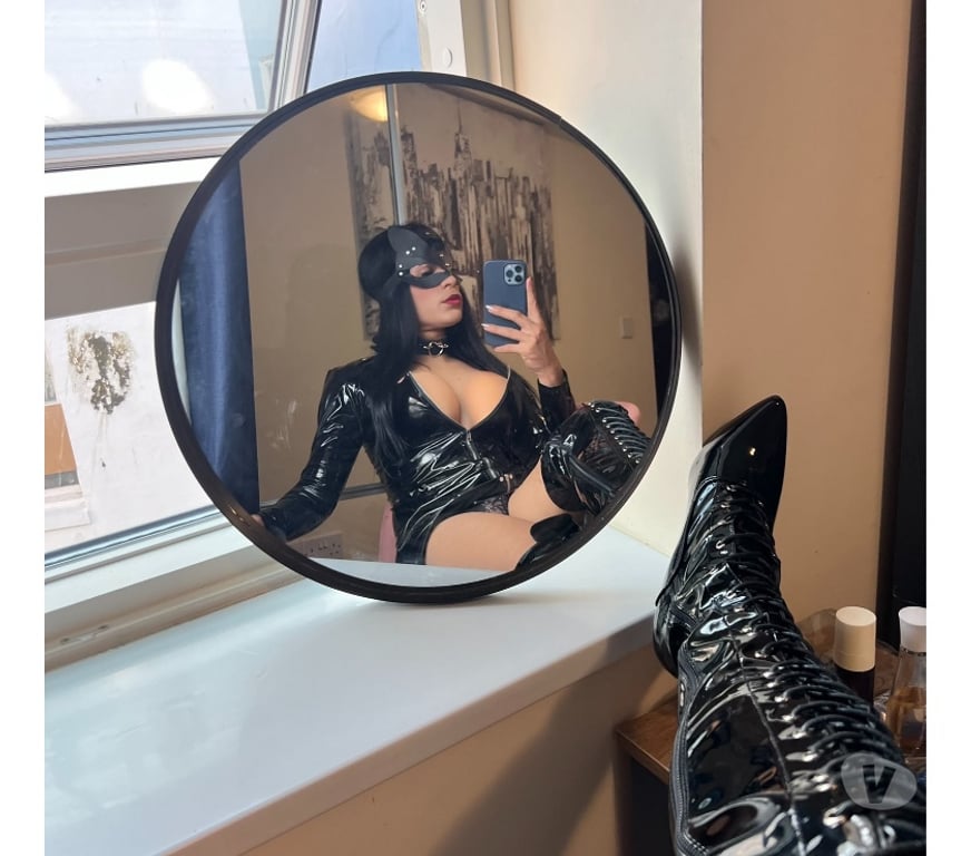 Trans Escorts Gloucestershire Cheltenham - Photos for Alice Dominatrix 😈🔥 Fake Tits