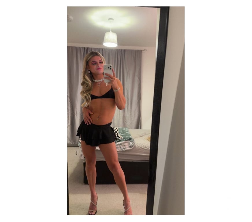 Trans Escorts East London Plaistow Station - East London - Photos for SHEMALE White, TS GIRL