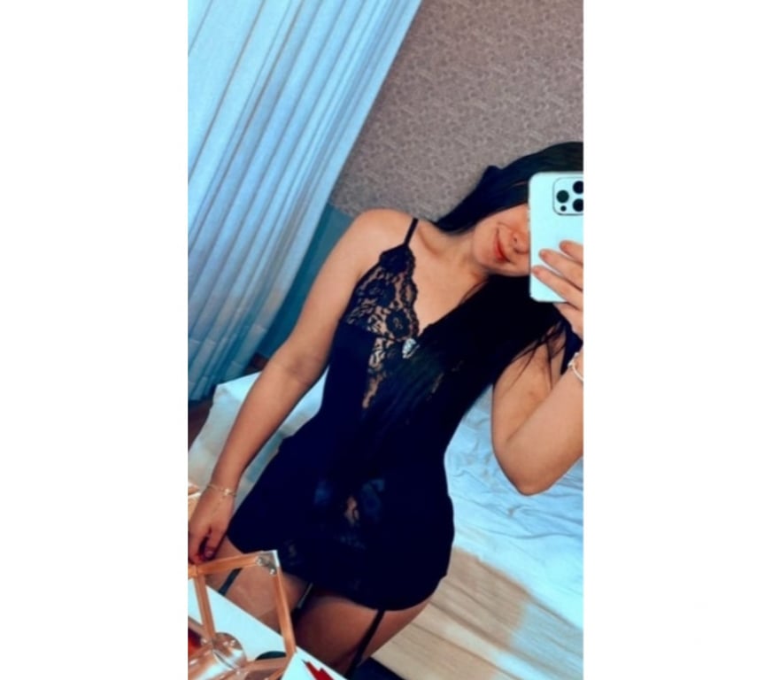 Escorts East London East Ham - East London - Photos for 🍒NAUGHTY EMMA🔝🌏FIRST TIME UK🍒HOTTEST BRUNETTE
