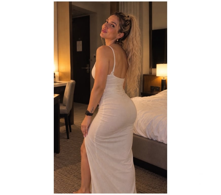 Escorts East London Havering - Photos for BRAZILIAN & ARABIC • CHOOSE ONE OR BOOK BOTH 💋OUTCALL