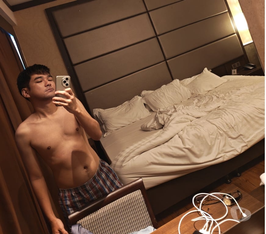  Gay massage South East London Elephant & Castle Station - South East London - Photos for Cute Asian Boy in town